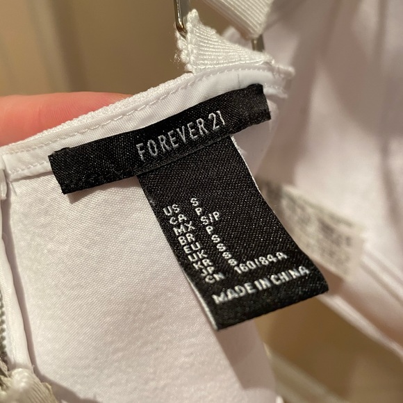 Forever21 fitted crop top - Picture 2 of 3